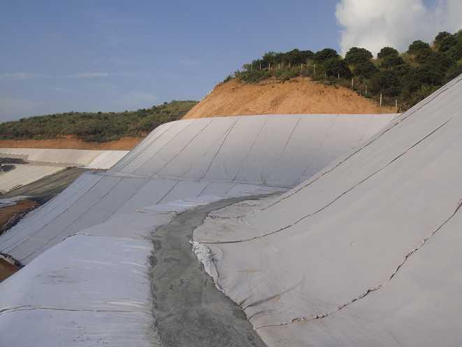 Non-woven geotextile Construction process and methods